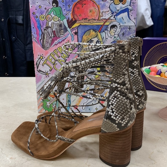 JEFFREY CAMPBELL FOR FREE PEOPLE KINSIE STRAPPY SNAKE SANDALS IN BEIGE SIZE 8 - Picture 5 of 15